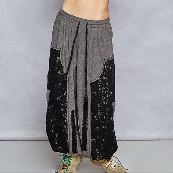 New POL Gray Joggers with Black Lace Accents - Picture 3 of 6